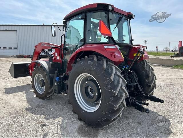 Image of Case IH Farmall 120C equipment image 4