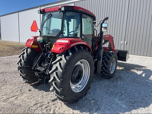 Image of Case IH Farmall 120C equipment image 2