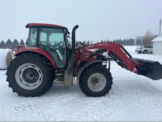 Image of Case IH Farmall 120C equipment image 2