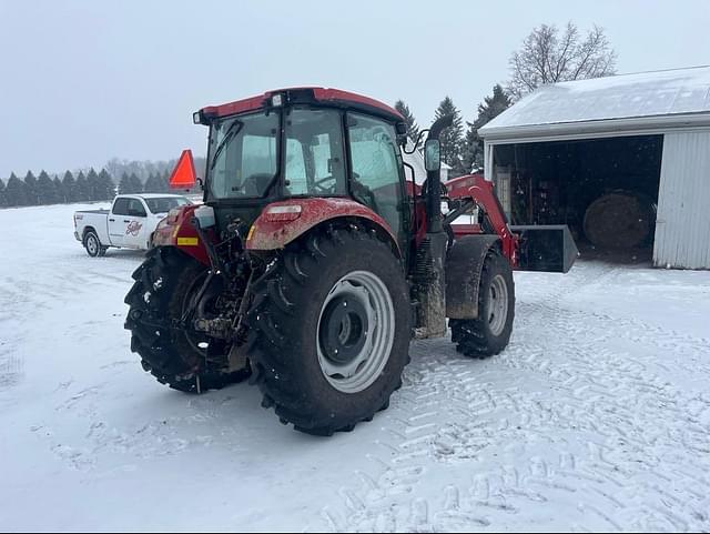 Image of Case IH Farmall 120C equipment image 3