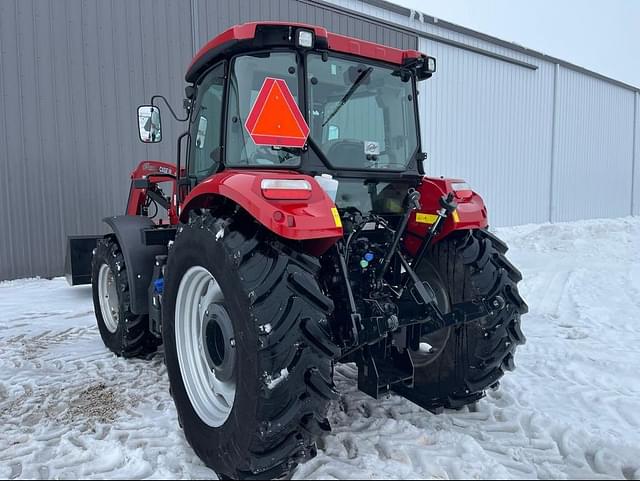 Image of Case IH Farmall 120C equipment image 2