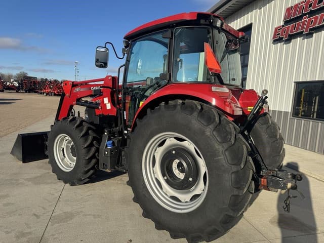 Image of Case IH Farmall 120C equipment image 4