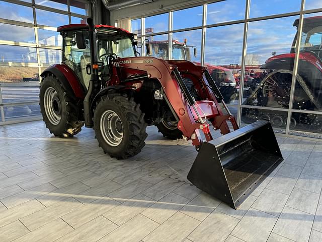 Image of Case IH Farmall 120C equipment image 1