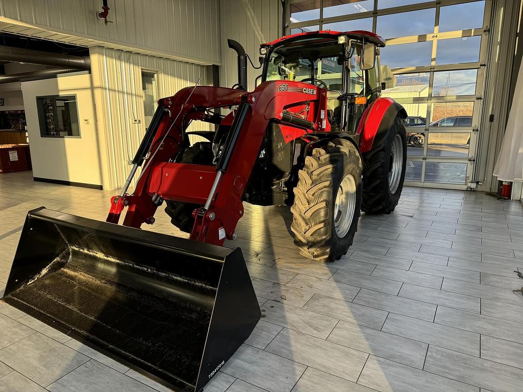 Image of Case IH Farmall 120C Primary image