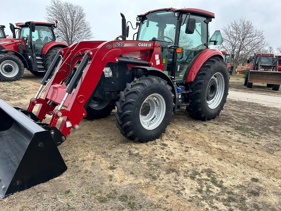 Image of Case IH Farmall 120C Image 0