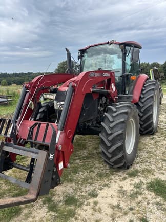 Image of Case IH Farmall 120C equipment image 3