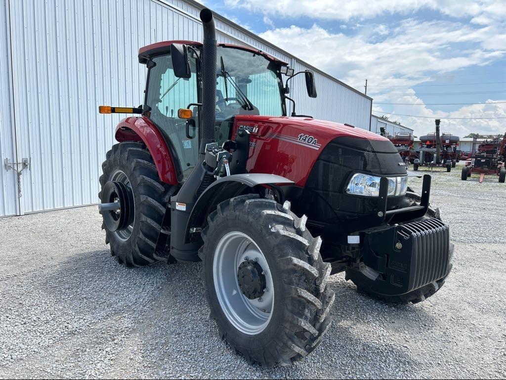Image of Case IH Farmall 140A Primary image