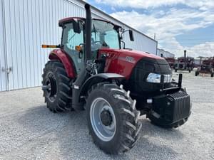 2023 Case IH Farmall 140A Image