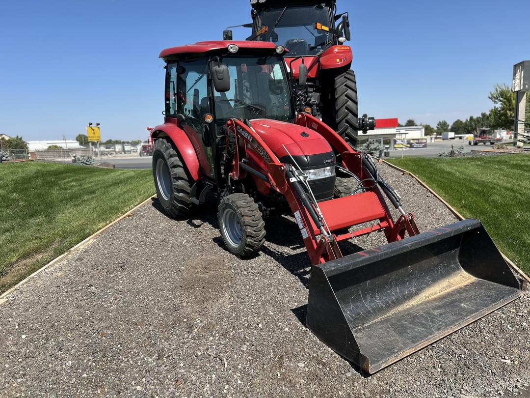 Image of Case IH Farmall 40C Primary image