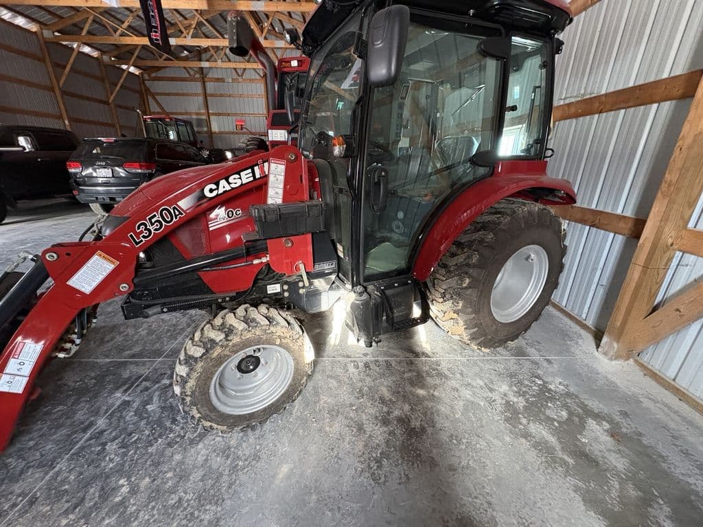 Image of Case IH Farmall 40C Primary image
