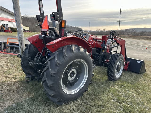 Image of Case IH Farmall 50A equipment image 3
