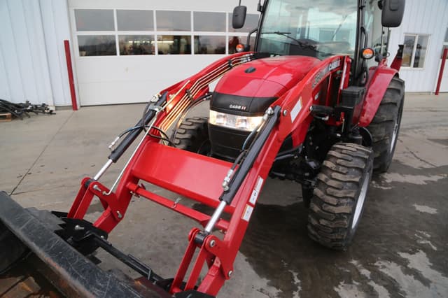 Image of Case IH Farmall 55C equipment image 2