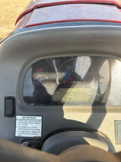 Image of Case IH Farmall 55C equipment image 4