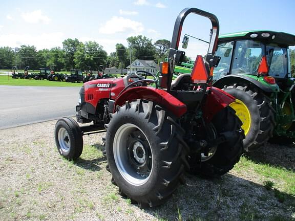 Image of Case IH Farmall 60A equipment image 1