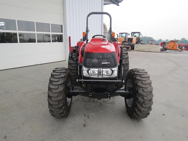 Image of Case IH Farmall 60A equipment image 3