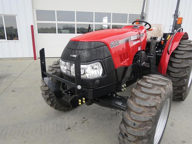 Image of Case IH Farmall 60A equipment image 2