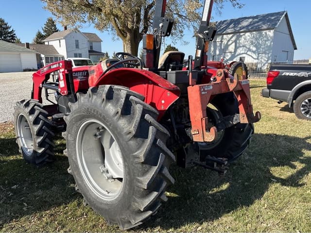 Image of Case IH Farmall 60A equipment image 4