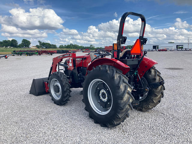 Image of Case IH Farmall 60A equipment image 4