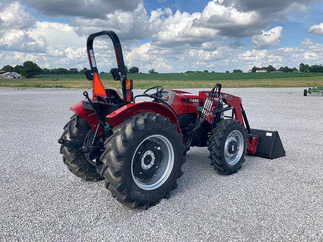Image of Case IH Farmall 60A equipment image 2