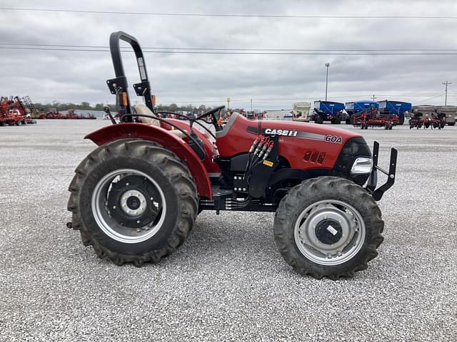 Image of Case IH Farmall 60A equipment image 1