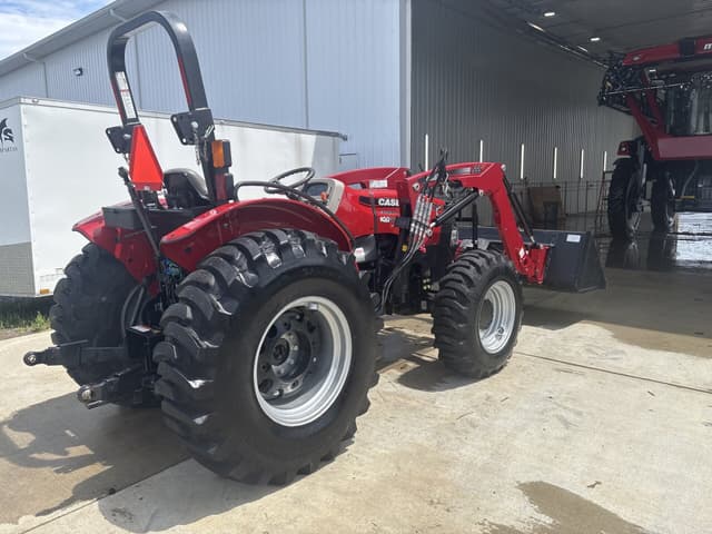 Image of Case IH Farmall 70A equipment image 2