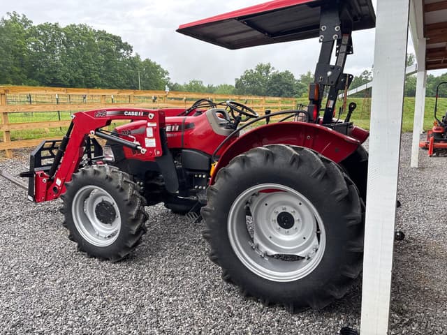 Image of Case IH Farmall 70A equipment image 4