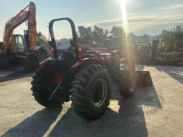 Image of Case IH Farmall 70A equipment image 4