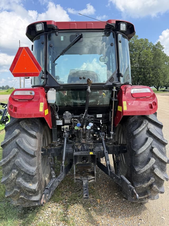 Image of Case IH Farmall 75C equipment image 3