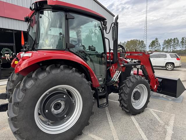 Image of Case IH Farmall 75C equipment image 4