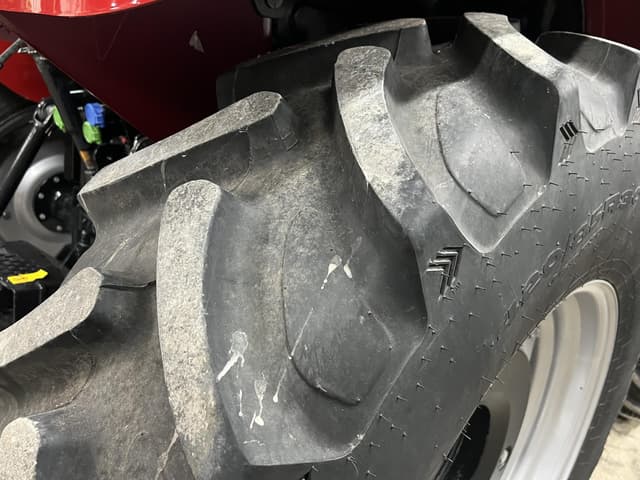 Image of Case IH Farmall 75C equipment image 3