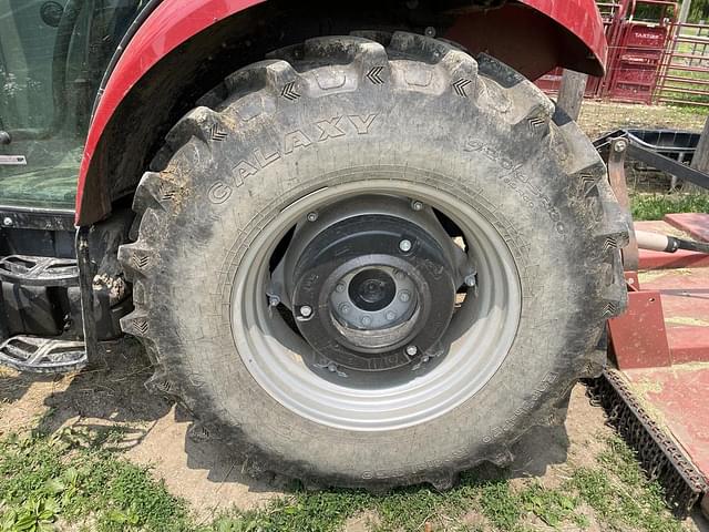 Image of Case IH Farmall 75C equipment image 2