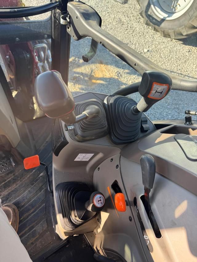 Image of Case IH Farmall 75C equipment image 2