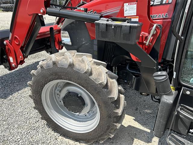 Image of Case IH Farmall 75C equipment image 3