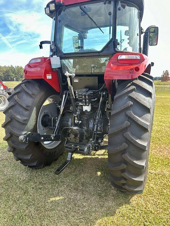 Image of Case IH Farmall 120A equipment image 2