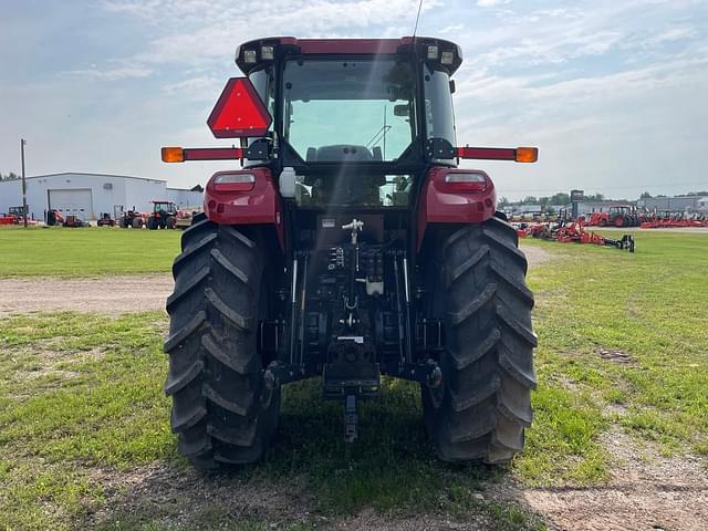 Image of Case IH Farmall 140A equipment image 2