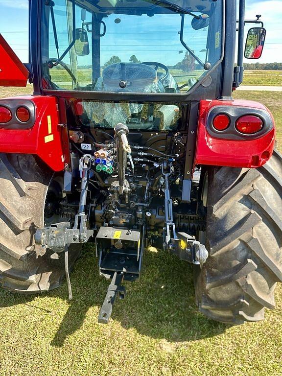 Image of Case IH Farmall 115A equipment image 2