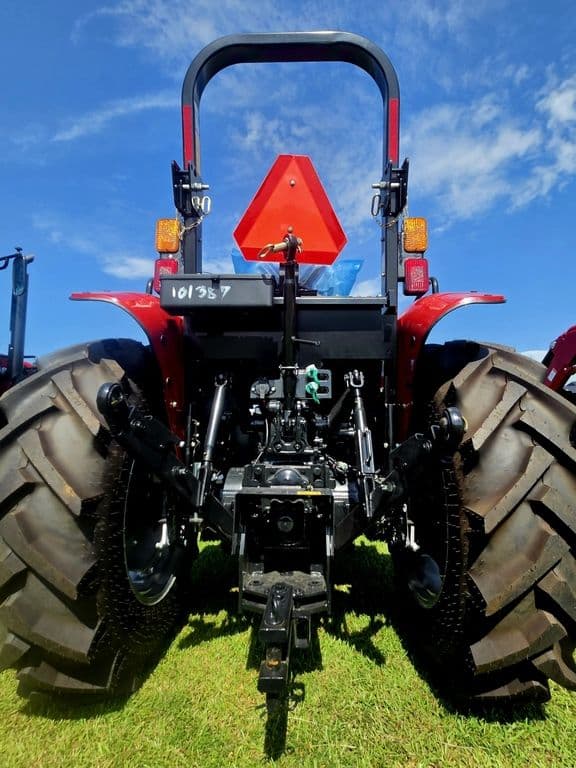 Image of Case IH Farmall 50A equipment image 3
