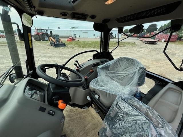 Image of Case IH Farmall 75A equipment image 1