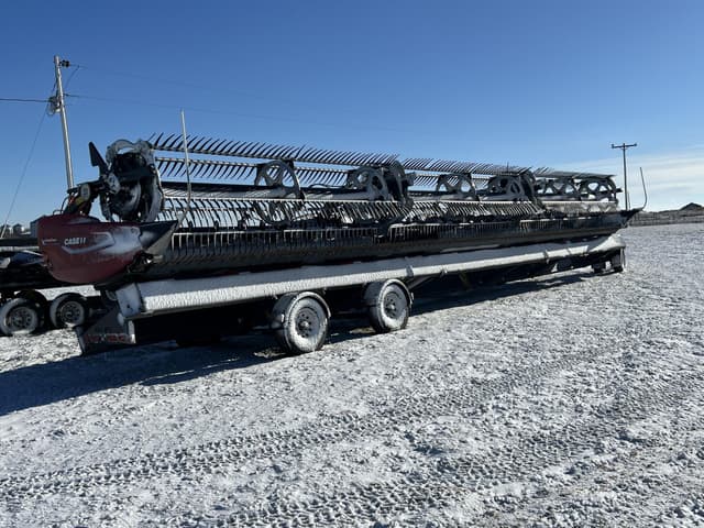 Image of MacDon FD245 equipment image 4