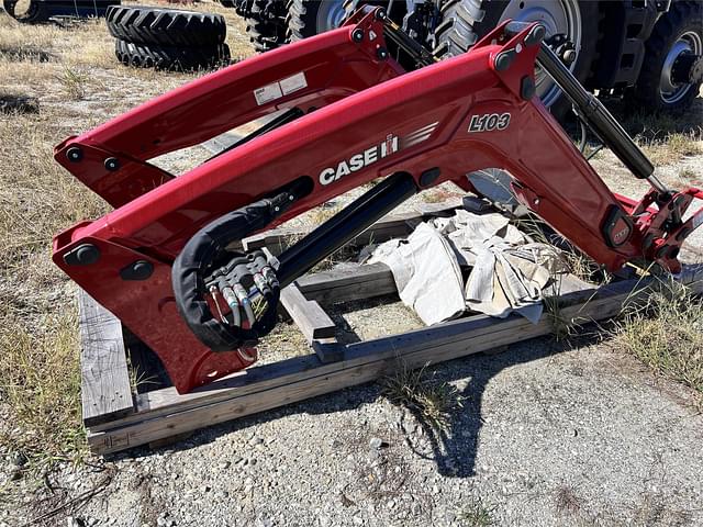 Image of Case IH L103 equipment image 2