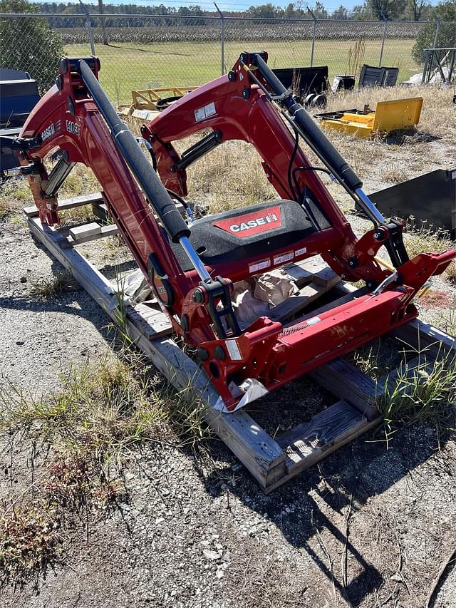 Image of Case IH L103 equipment image 3