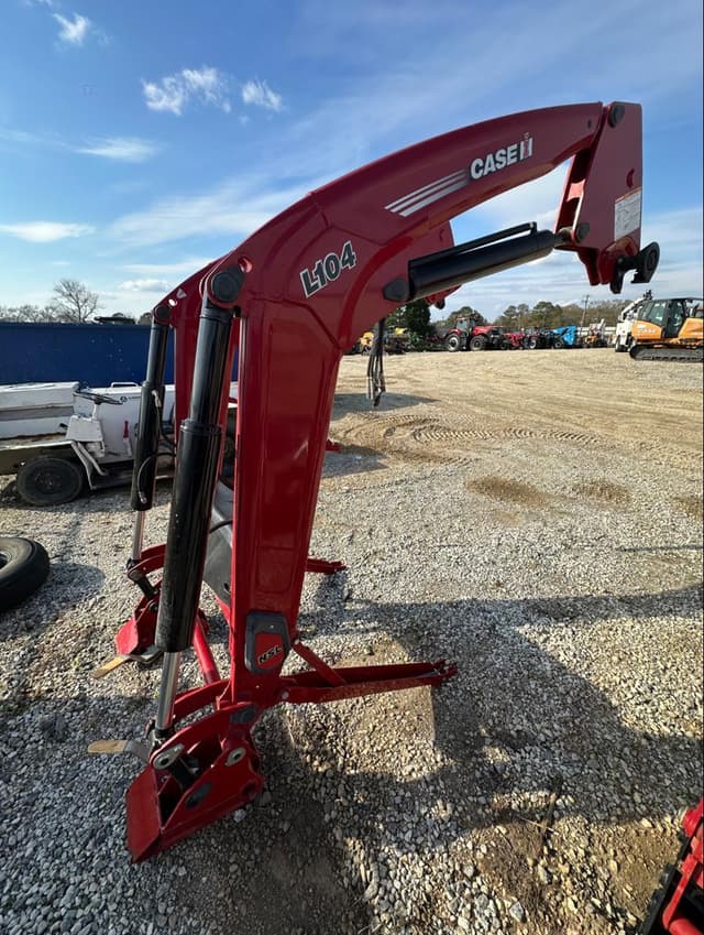 Image of Case IH L104 equipment image 3