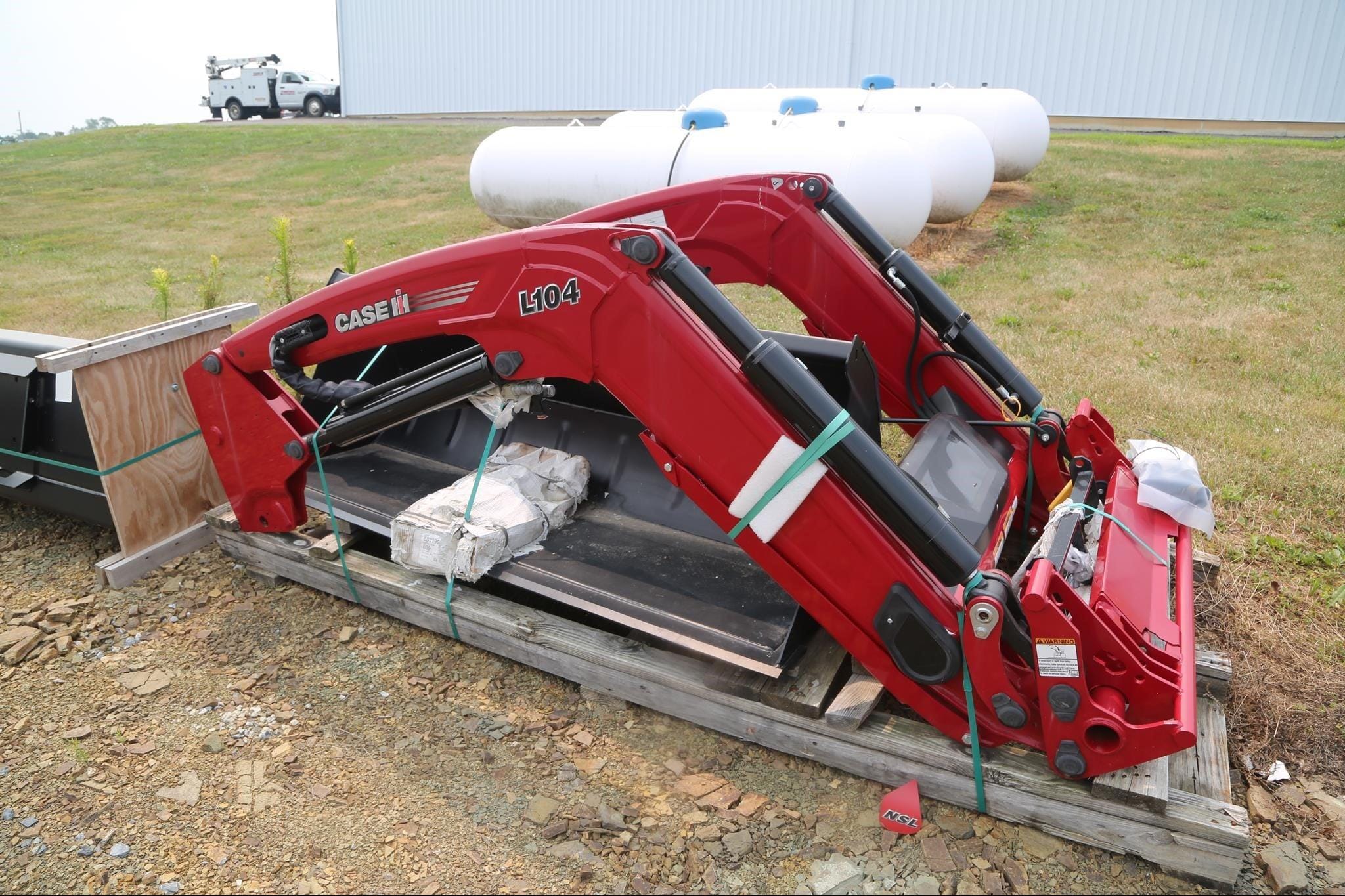 2023 Case IH L104 Equipment Image0