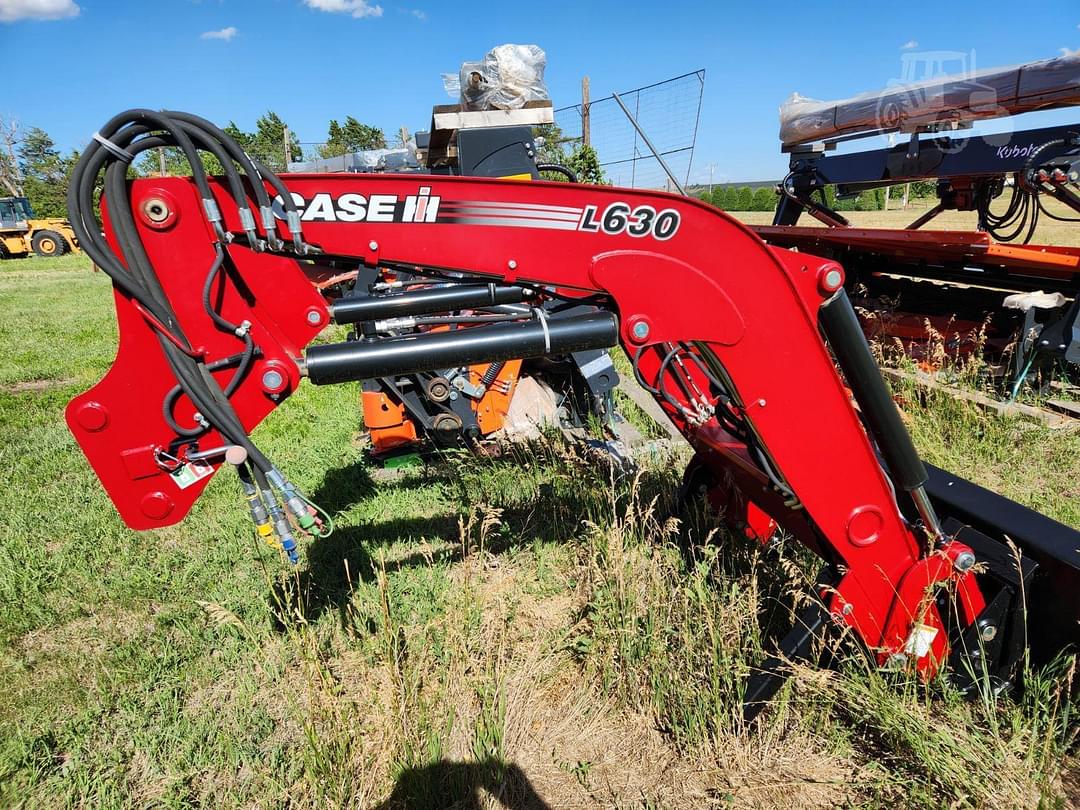 Image of Case IH L630 Image 0