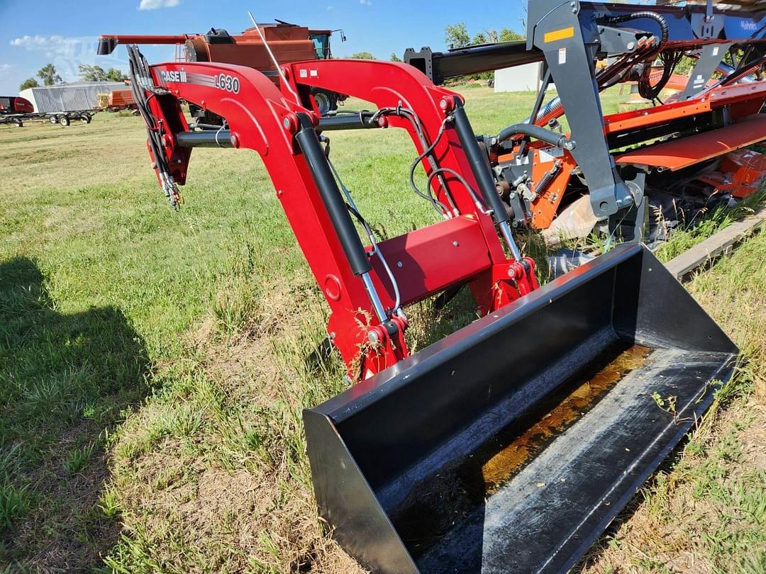 Image of Case IH L630 Image 1