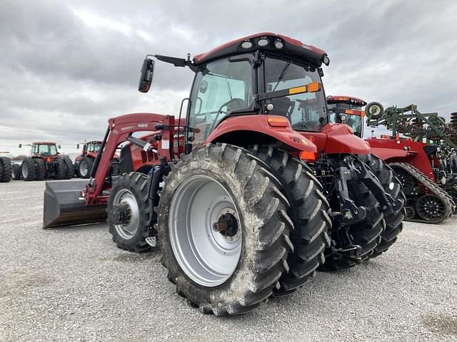 Image of Case IH Magnum 180 equipment image 4