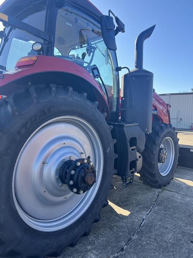 Image of Case IH Magnum 180 equipment image 3