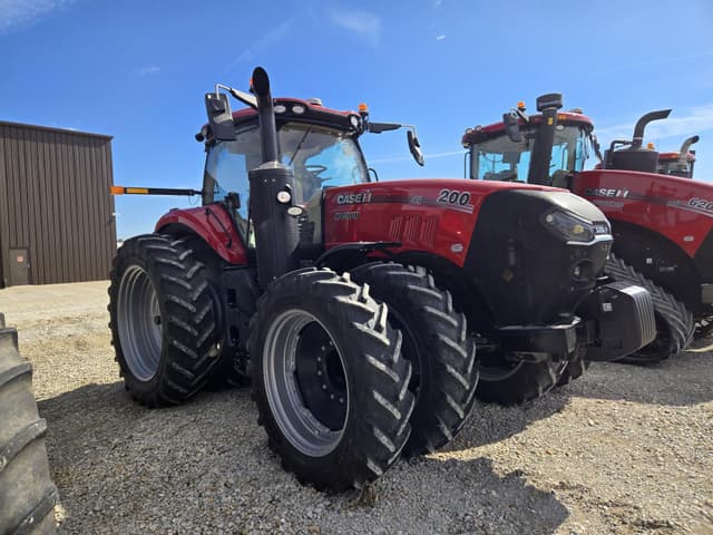 Image of Case IH Magnum 200 equipment image 1