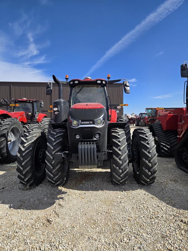 Image of Case IH Magnum 200 equipment image 2