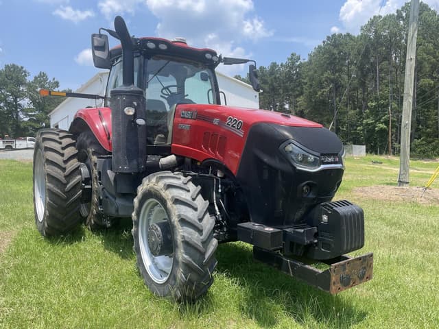 Image of Case IH Magnum 220 equipment image 1